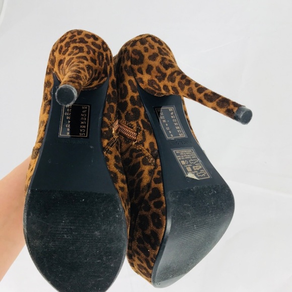 💕 XXI Leopard Ankle Bootie Heels - Picture 8 of 8